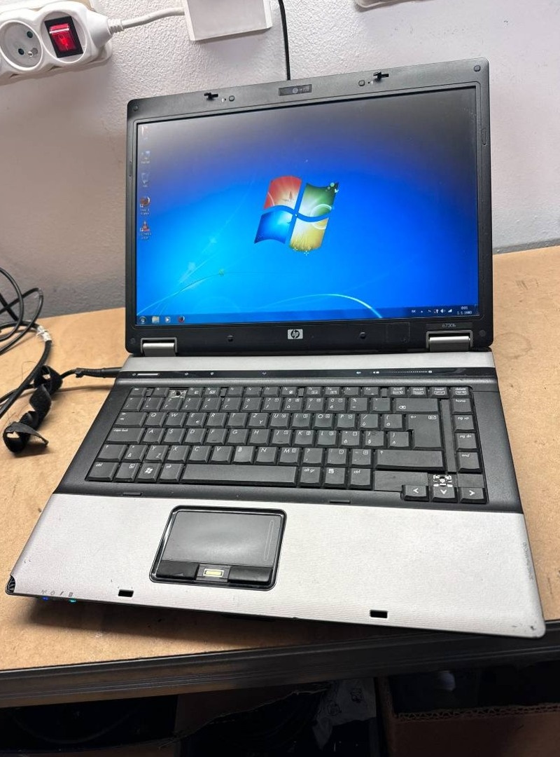 Predám použitý notebook HP 6730b. Core2Duo 2x2,40GHz. 4gbram - 10