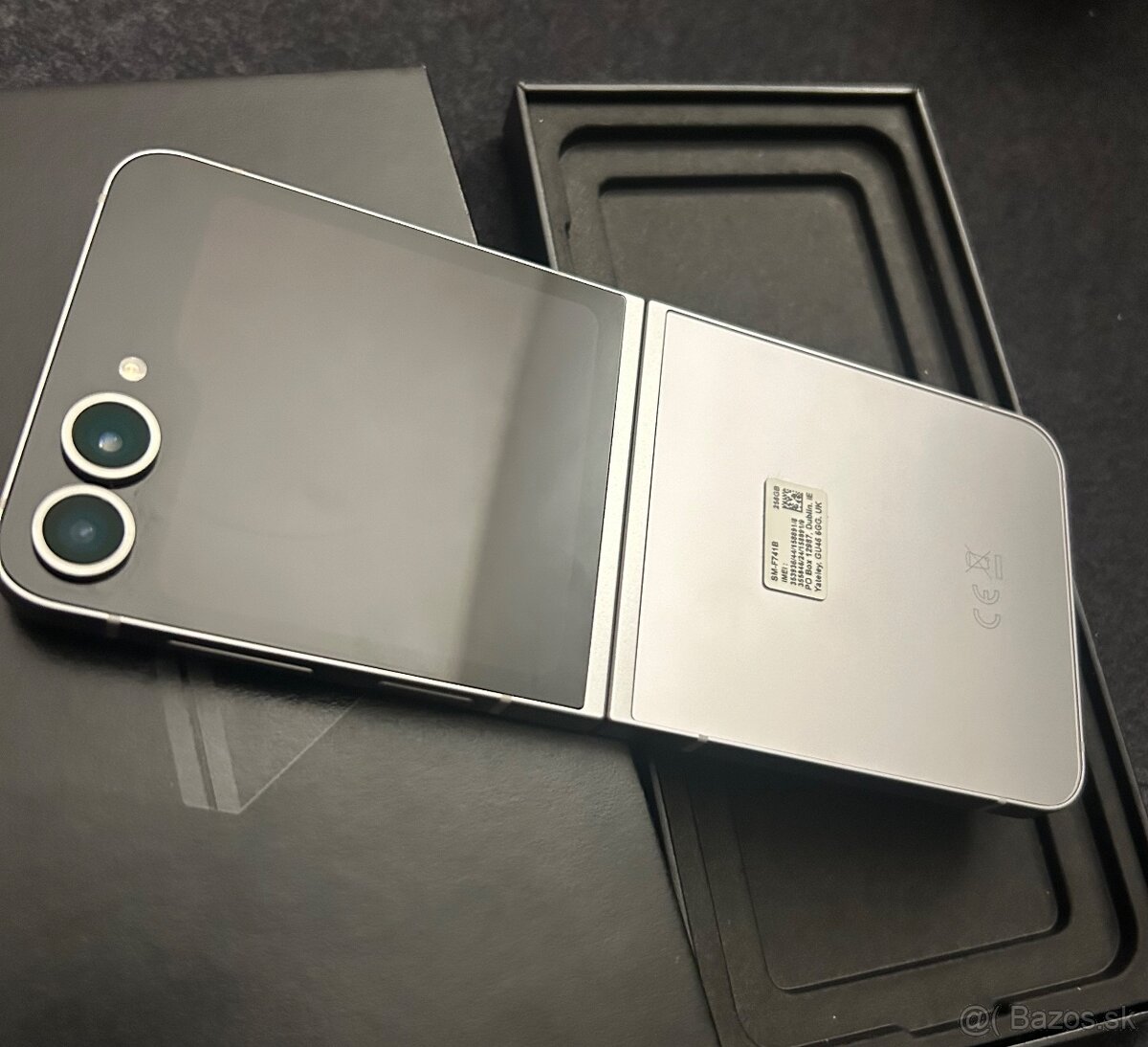 Samsung Galaxy Z Flip 6 256GB - top stav - 10