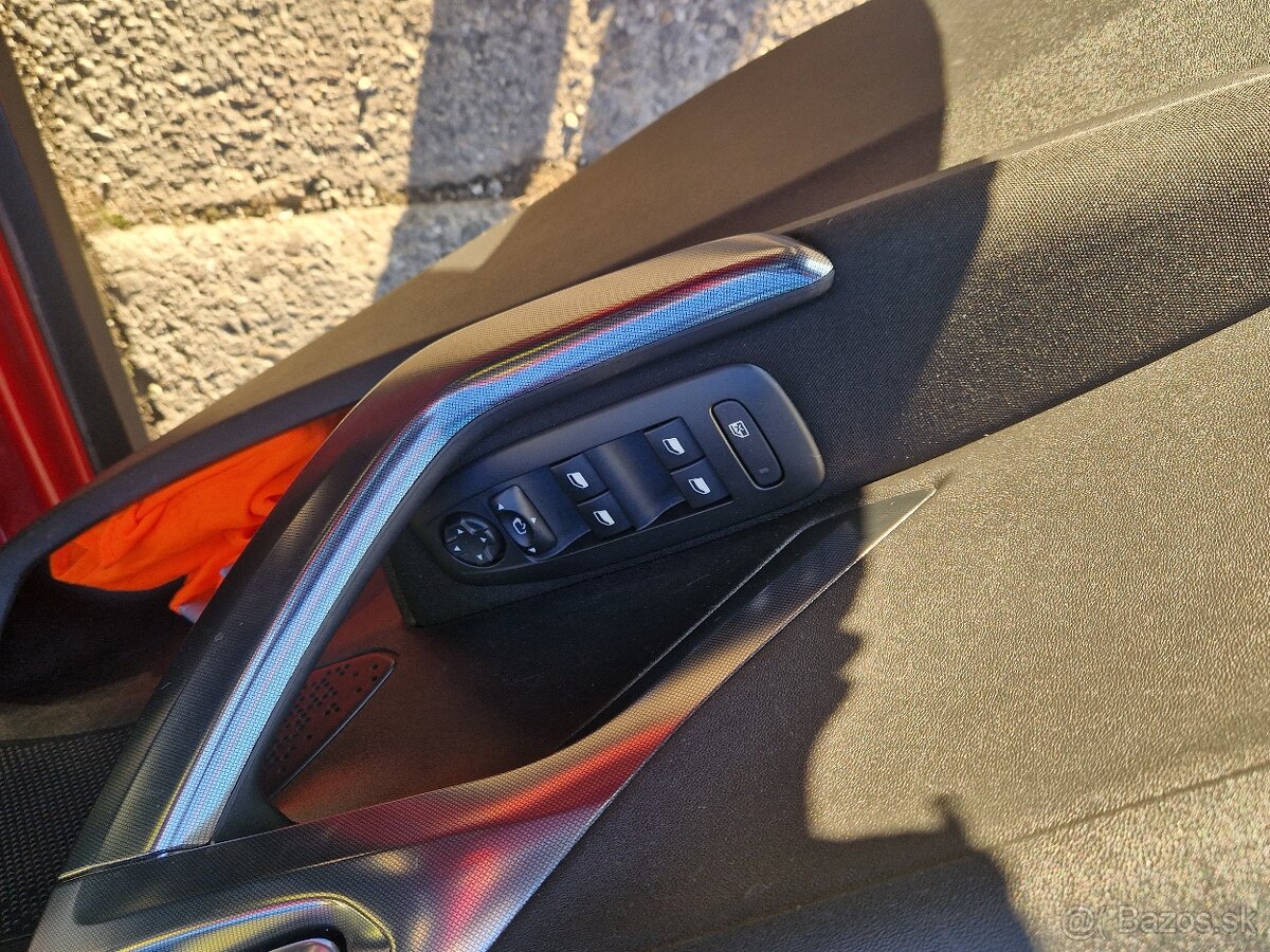 Peugeot 2008 Allure - 10