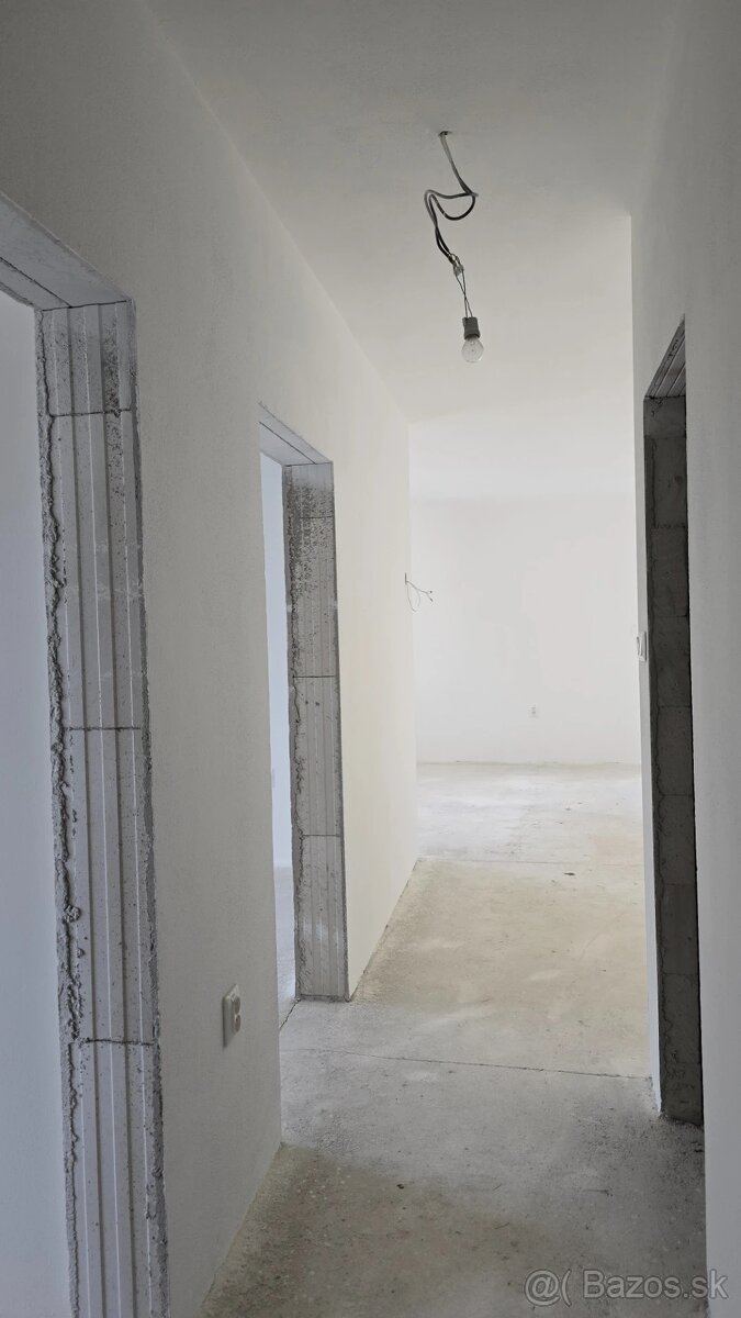 Predám trojizbový byt NOVOSTAVBA Zlaté Moravce - 10