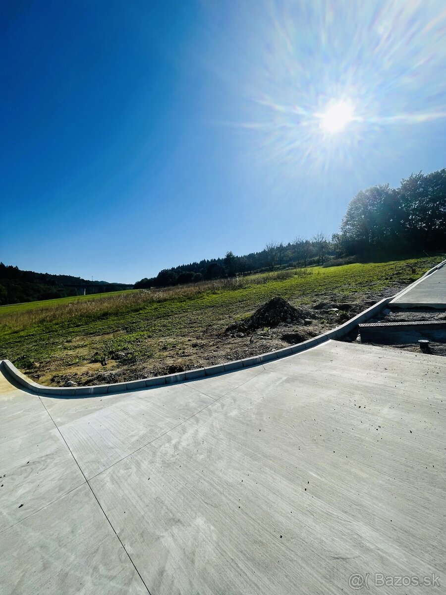 Lukratívny stavebný pozemok s panorámou v obci Sverepec - 10