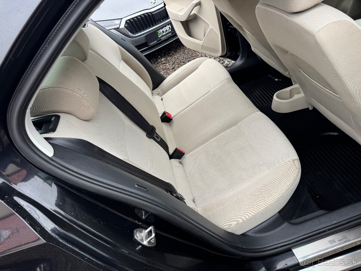 ŠKODA RAPID 1.4 TSI 90KW DSG A7 ELEGANCE - 10