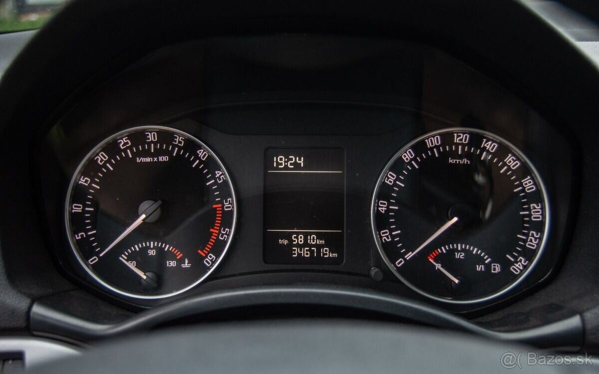 Škoda Octavia 2 facelift 1.6TDI 77kw - 10