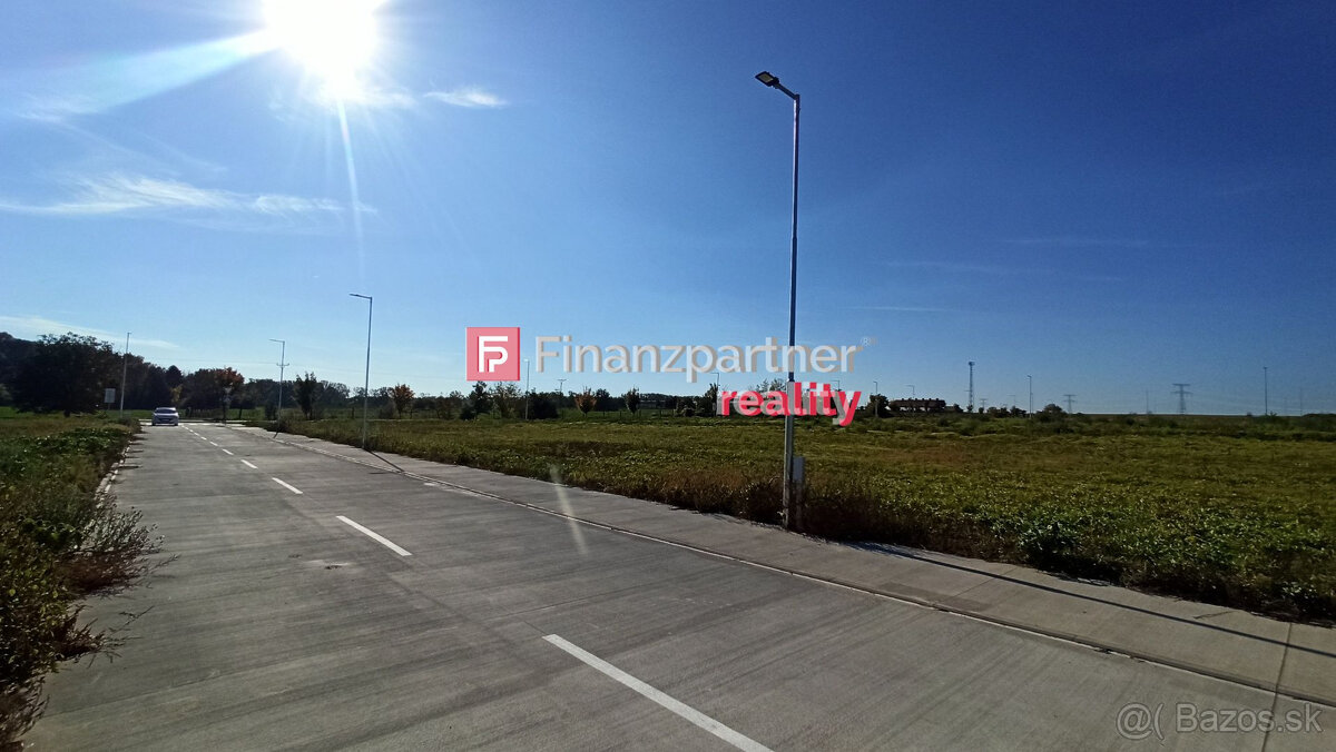 Stavebný pozemok 6,3 áru a 7,2 áru neďaleko NR, TO, HC, PN - 10