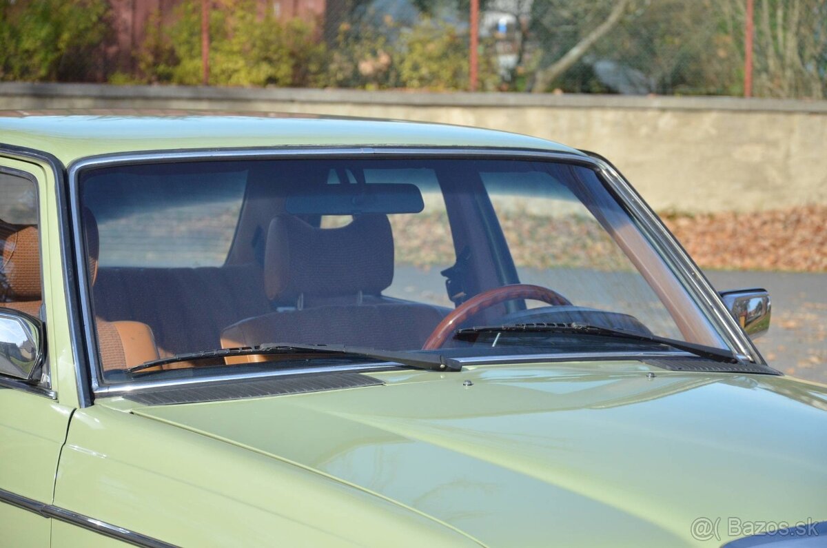 Mercedes-Benz W123 300D 1976 - 10