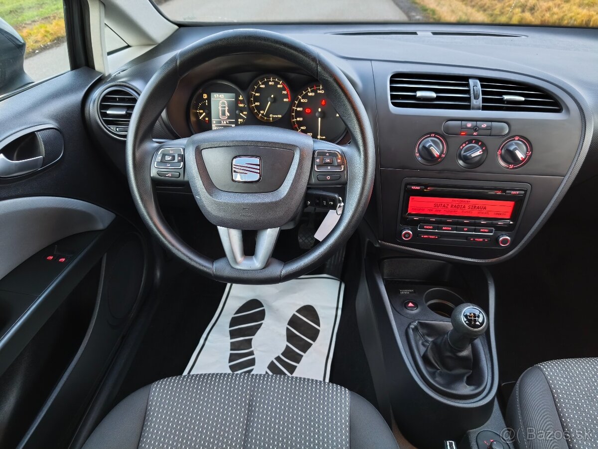 SEAT LEON 1.4i 16v REFERENCE - 10