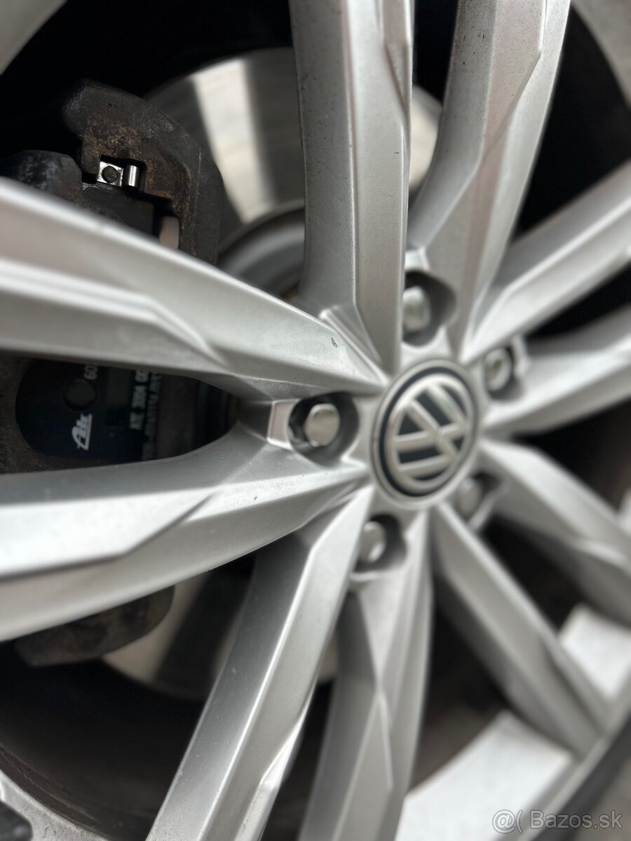 VW Passat B8 2.0 Bi-Tdi 176kw 4motion - 10