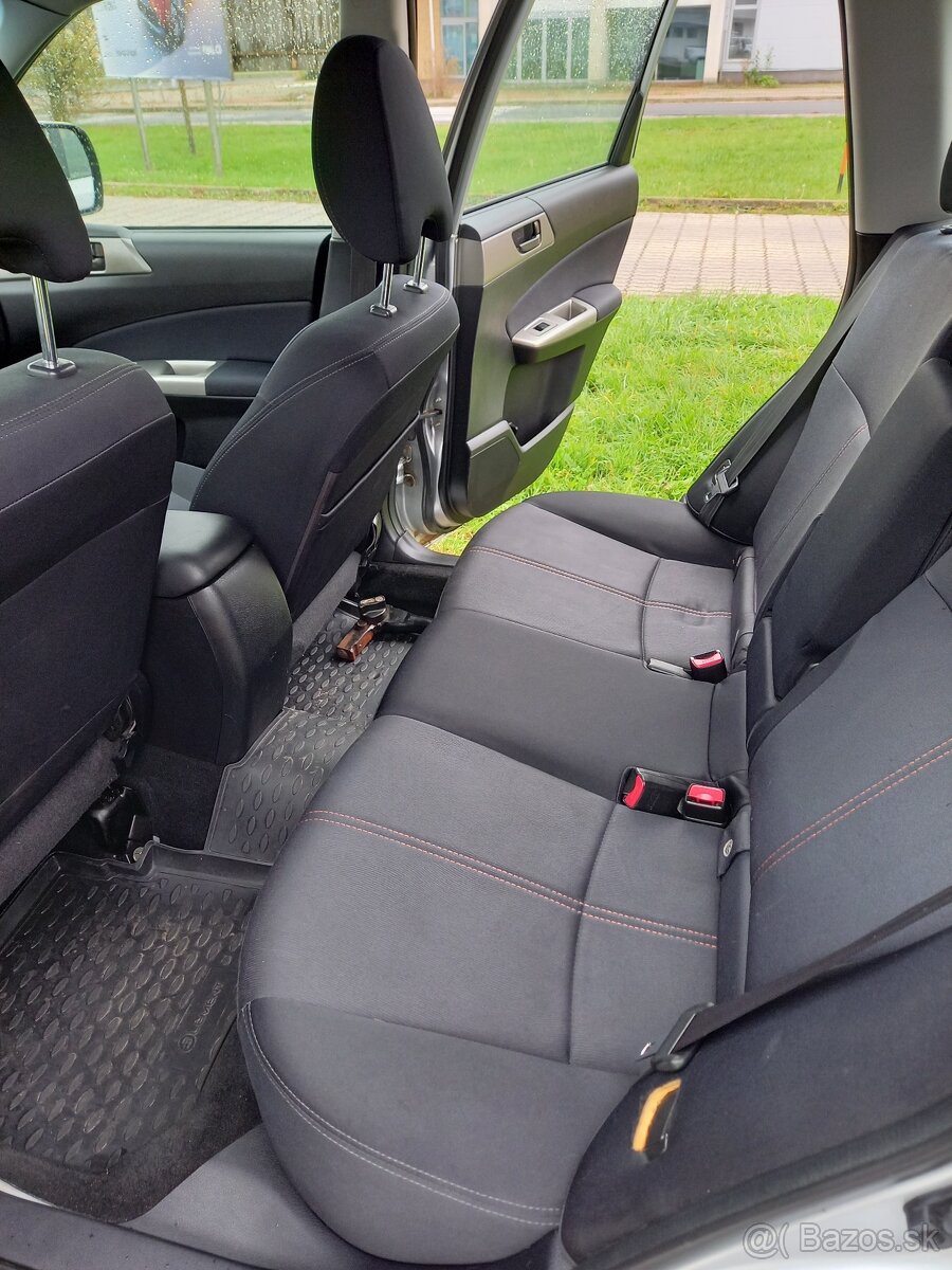 Subaru Forester - 10