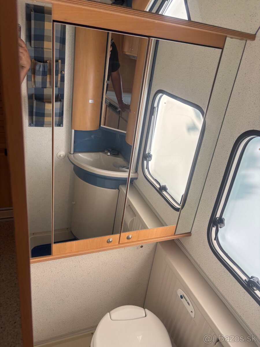 Predám karavan Burstner 460 -bojler-sprcha-predstan r.v.2001 - 10