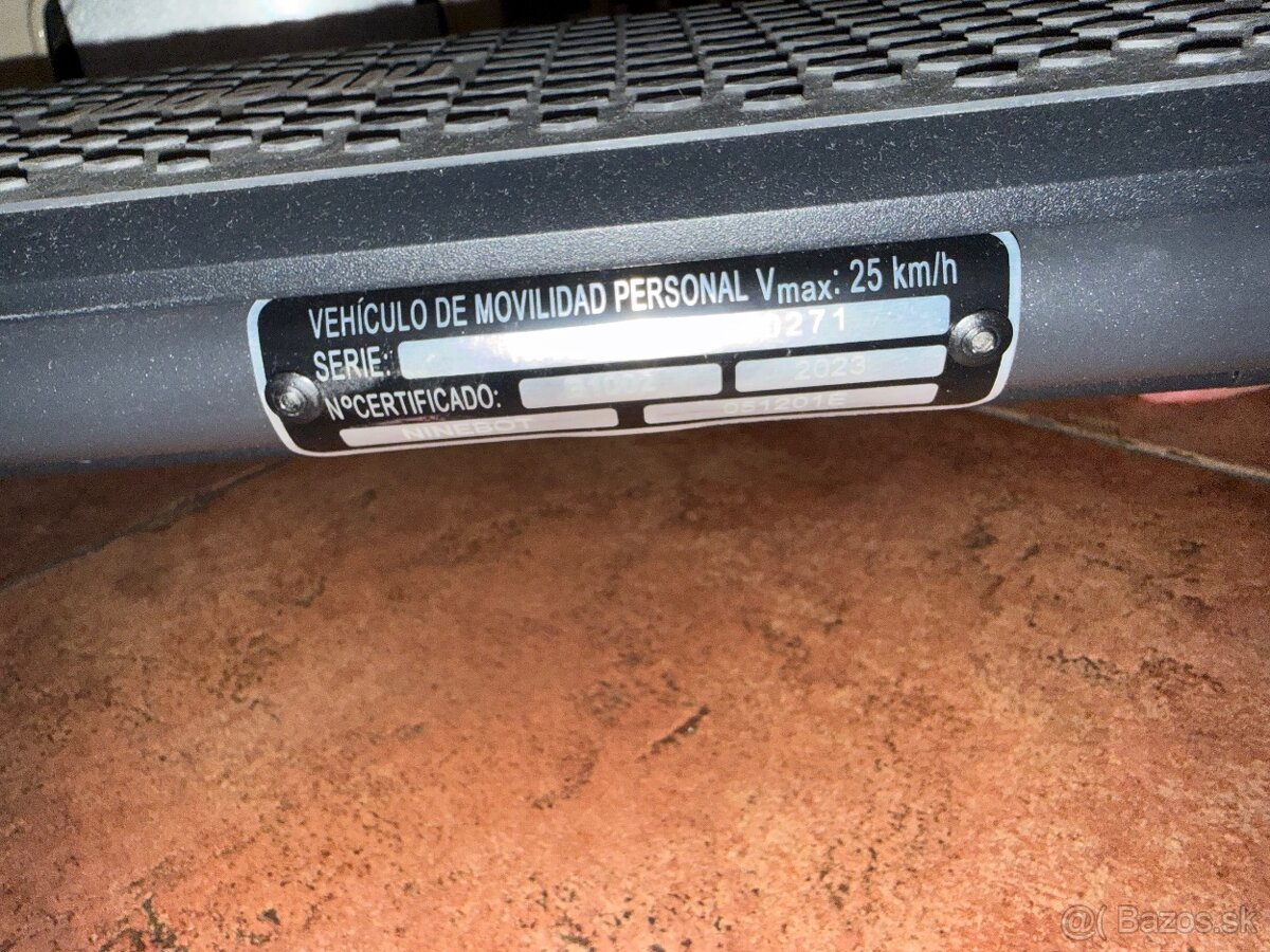 Ninebot Kickscooter F2 kolobežka - 10