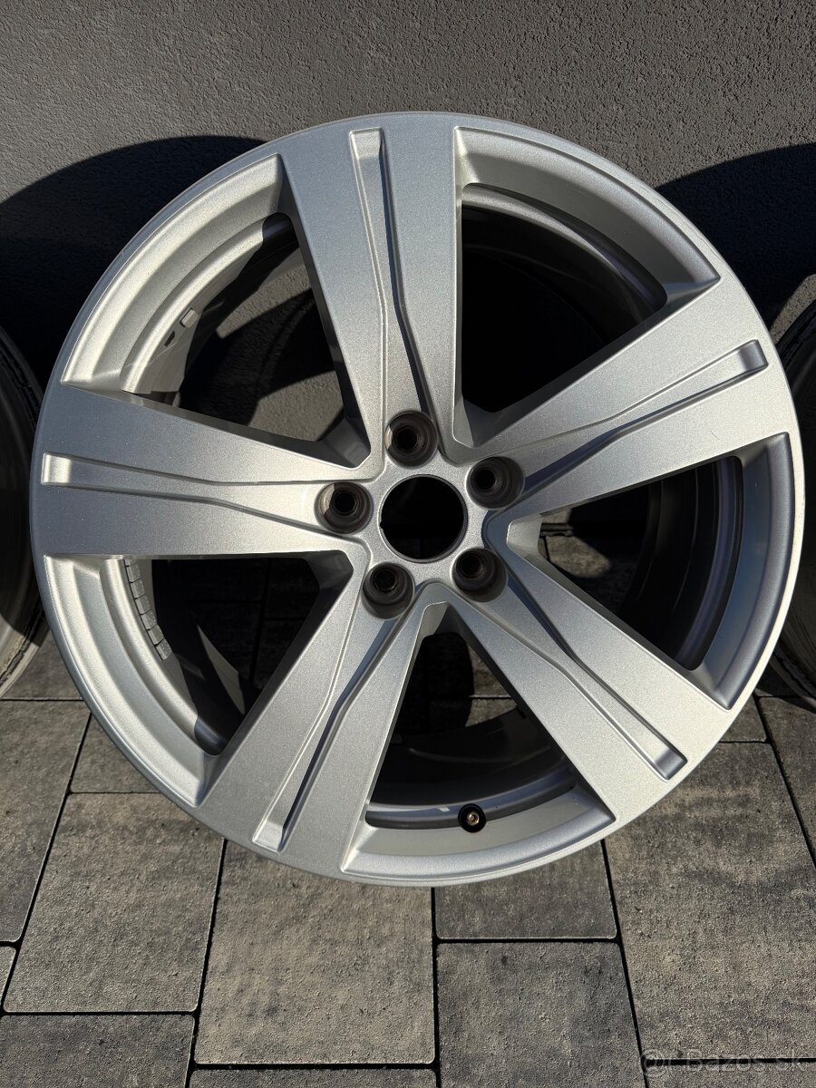 Audi hliníkové disky R18 - 10