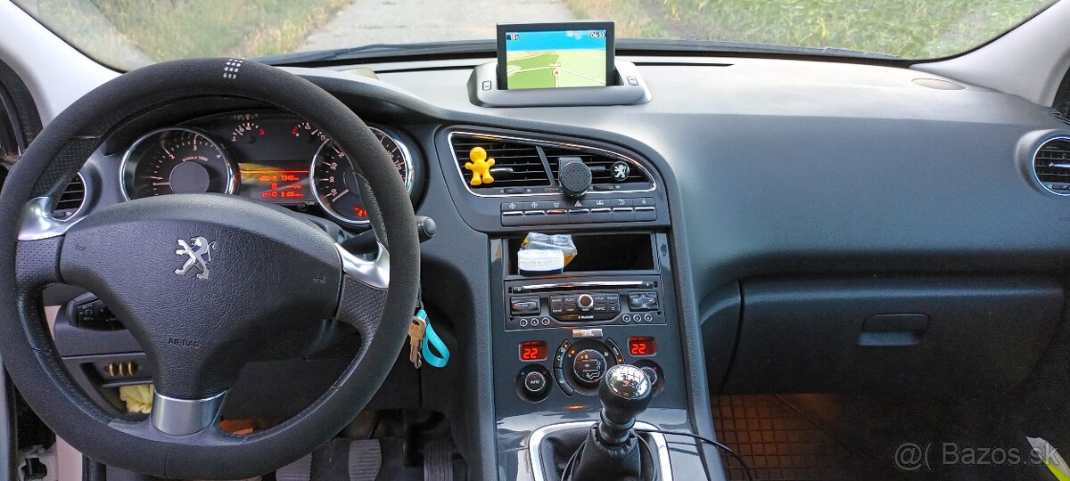 Peugeot 5008 - 10