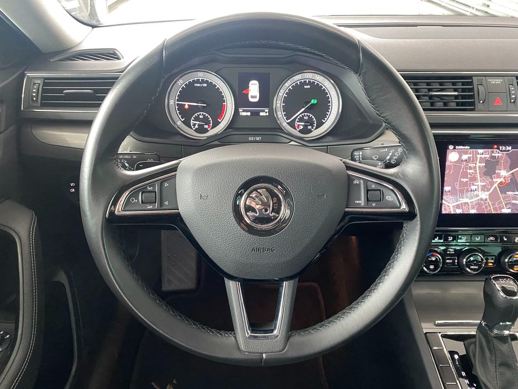 Škoda Superb Combi 2.0 TDI DSG Style 110kW - 10