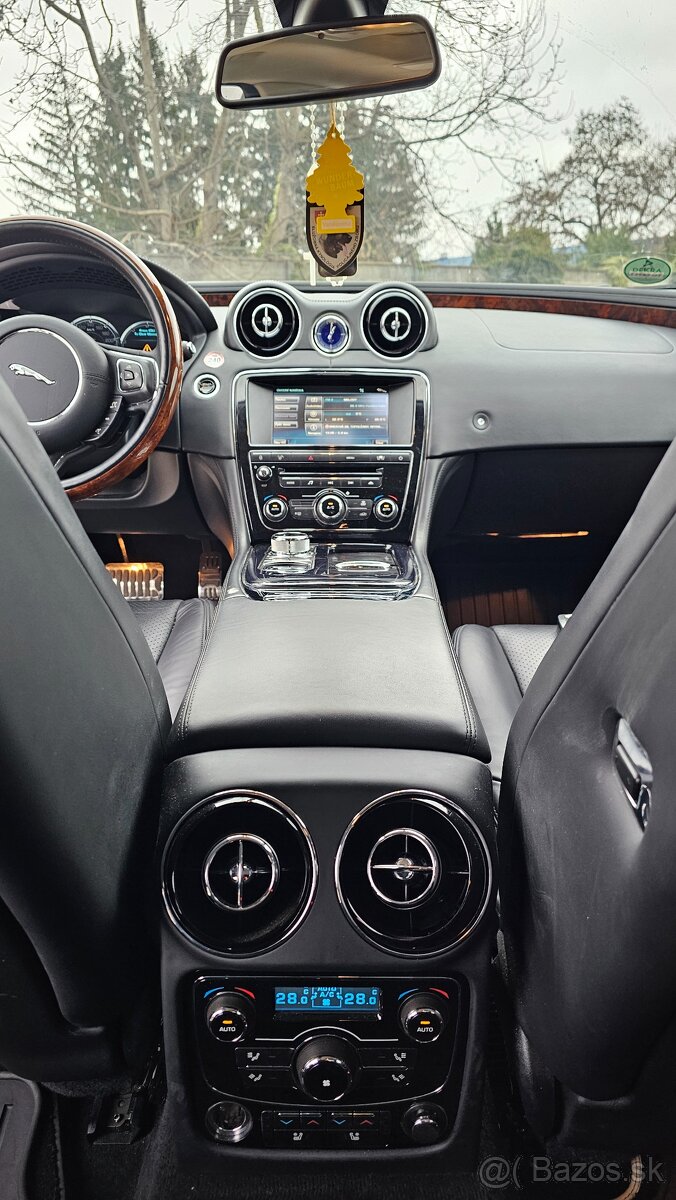 Jaguár XJ Long3,0 TDI - 10