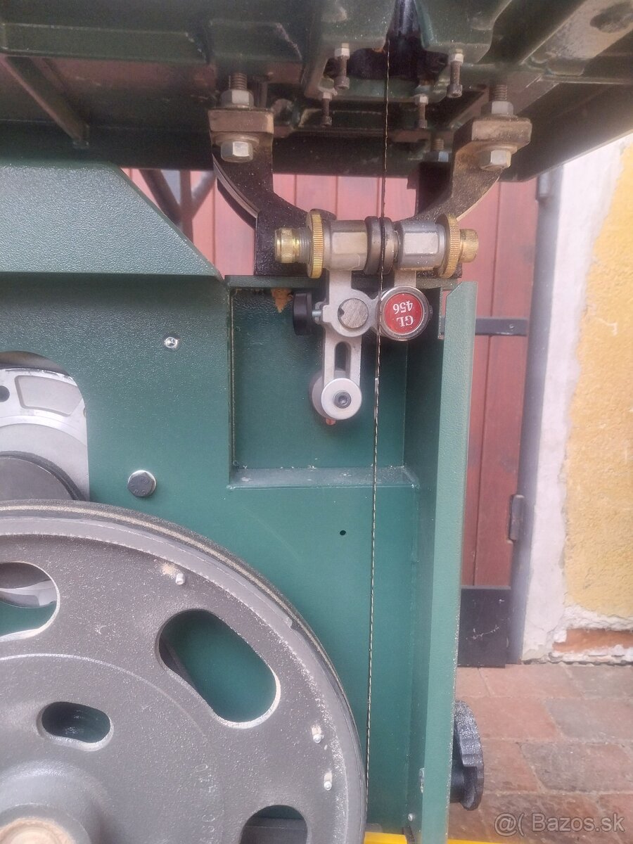 Pásová píla na drevo FELDER - 10