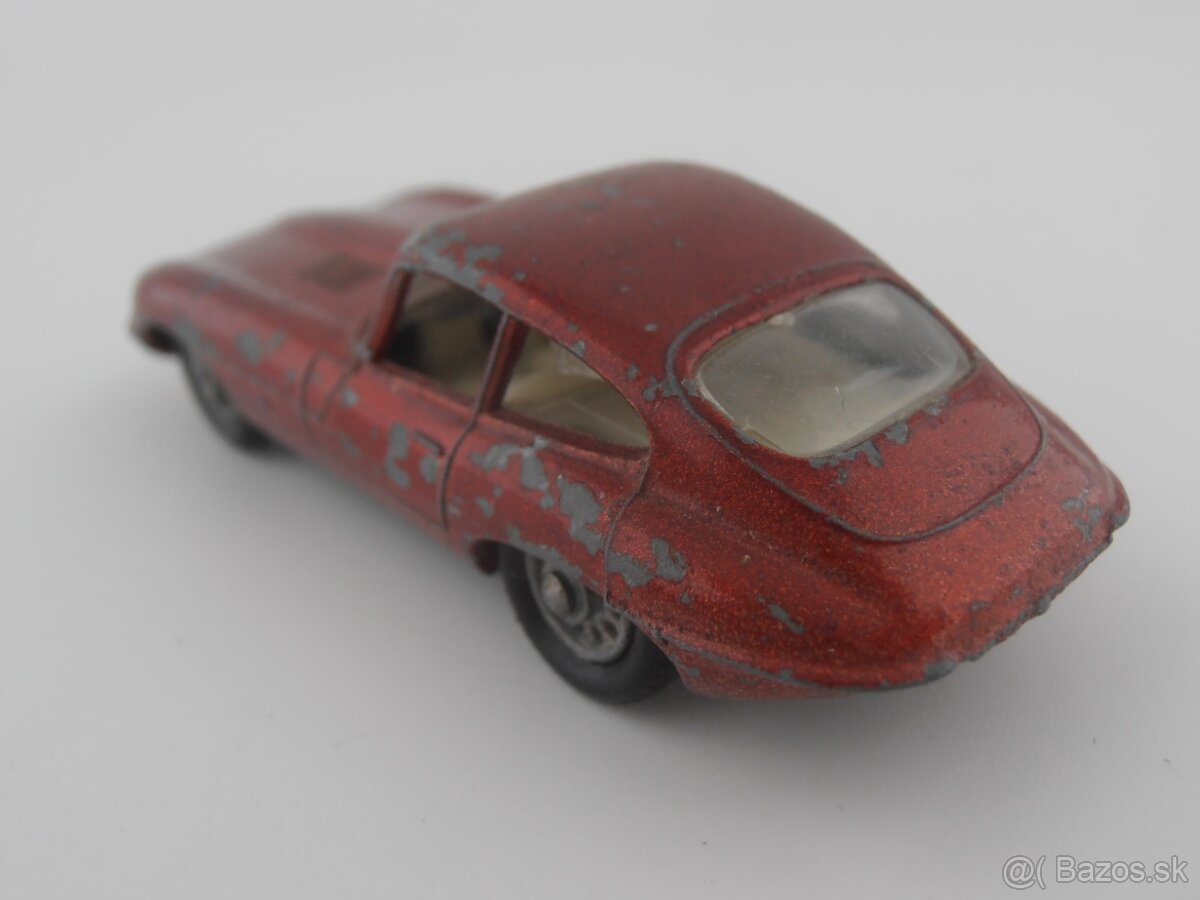 Pontiac Coupe, Rolls Royce, Jaguar E - 10