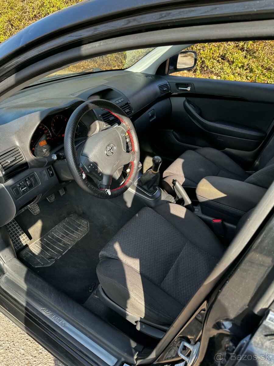 2004 Toyota avensis - 10