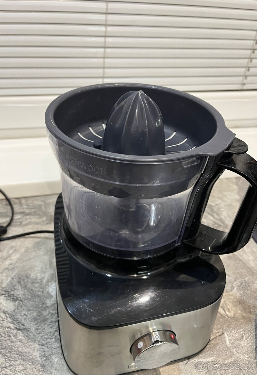 Kenwood Multipro Compact FDM30 kuchynský robot - 10