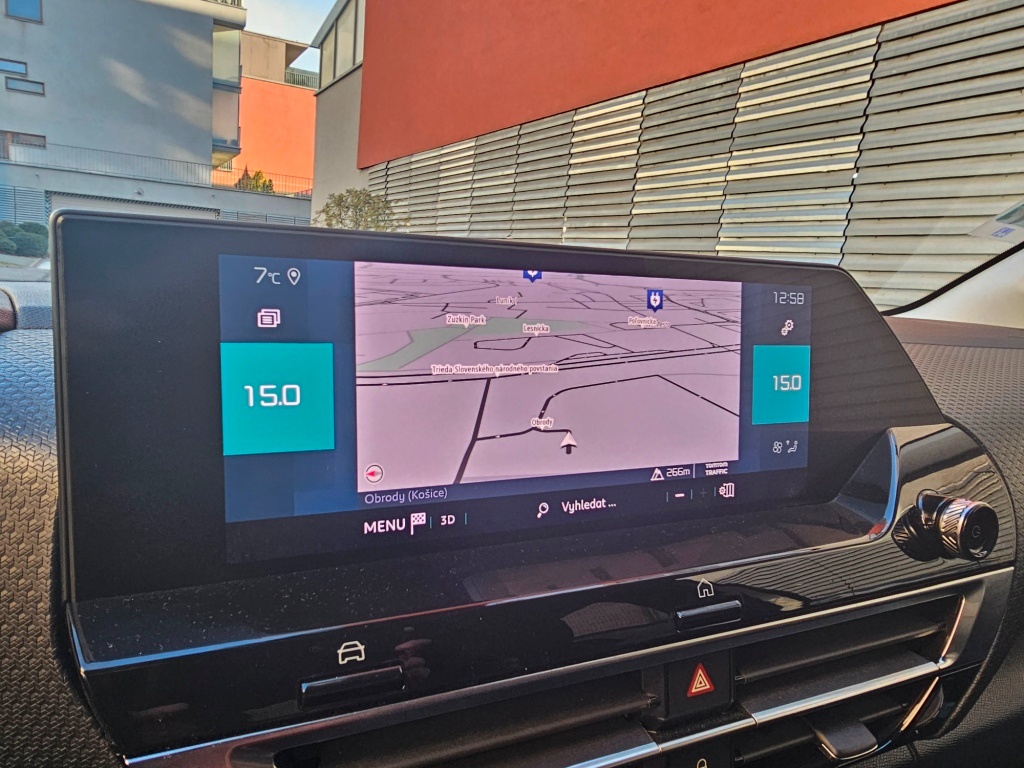 Citroen C4 ë-C4 Electric 136 Shine, rok 2022 - 10