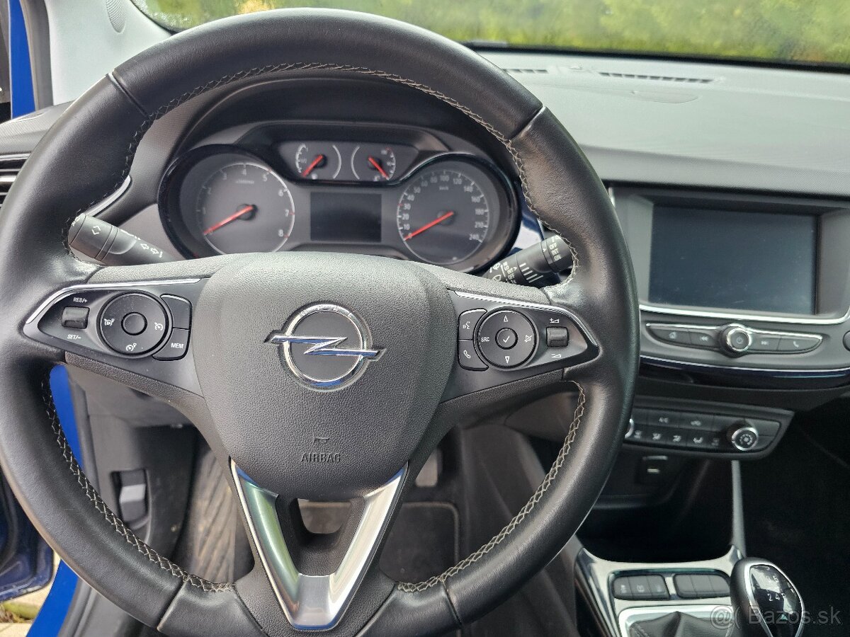 Opel Crossland X Combi 61kw Manuál 72 300km - 10