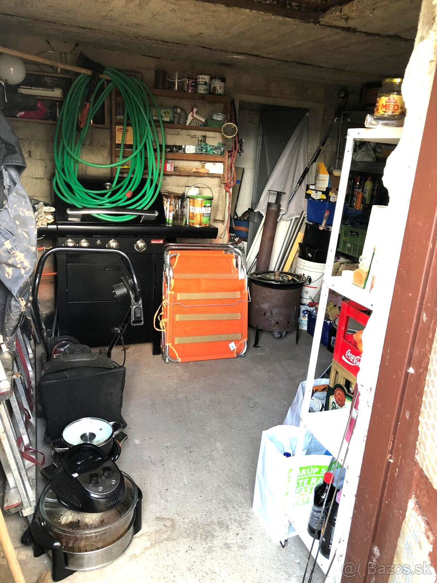 PREDAJ ZÁHRADNEJ CHATY TEPLIČKA NAD VÁHOM - 10