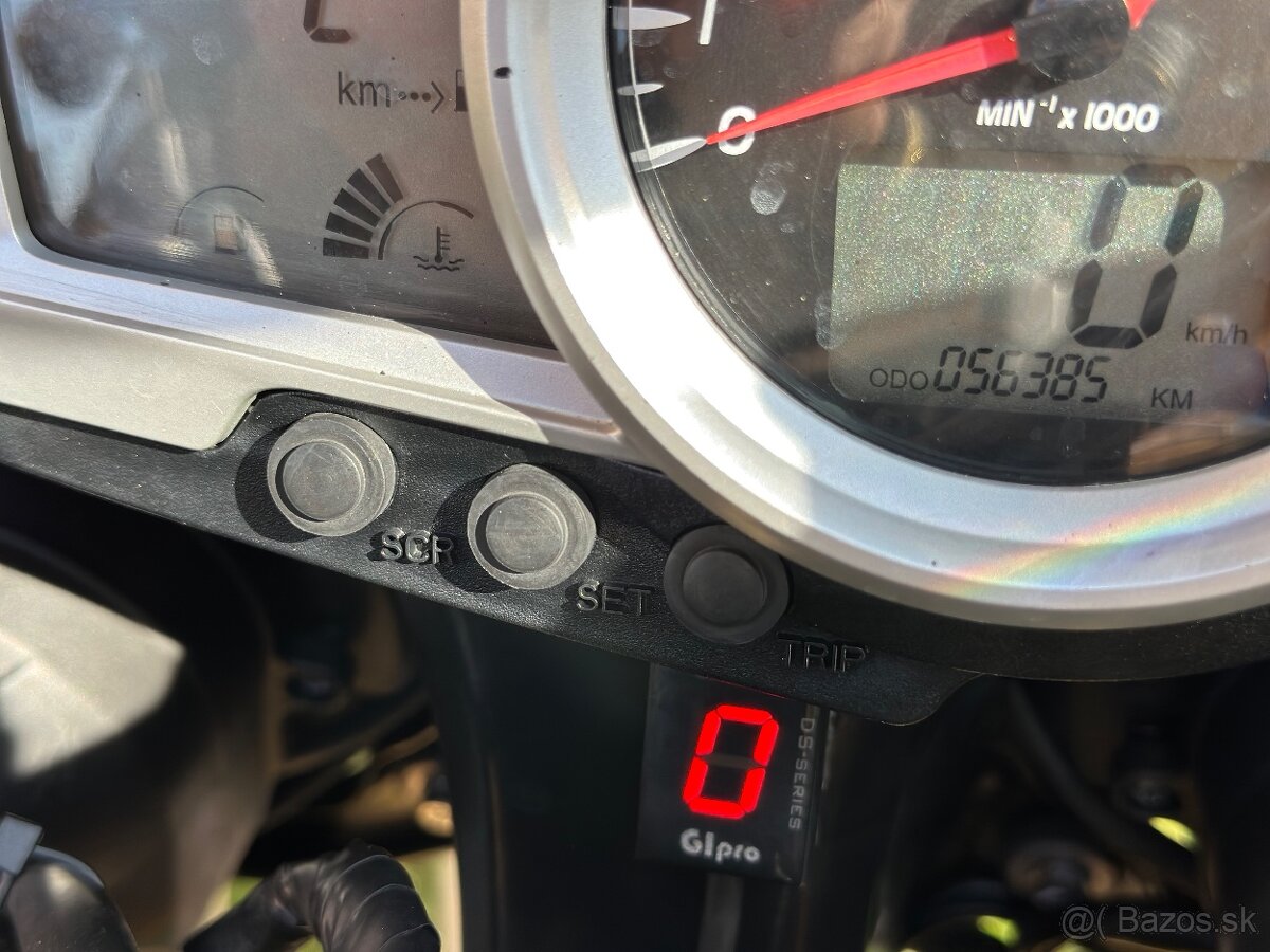 Triumph Tiger 1050 ABS - 10