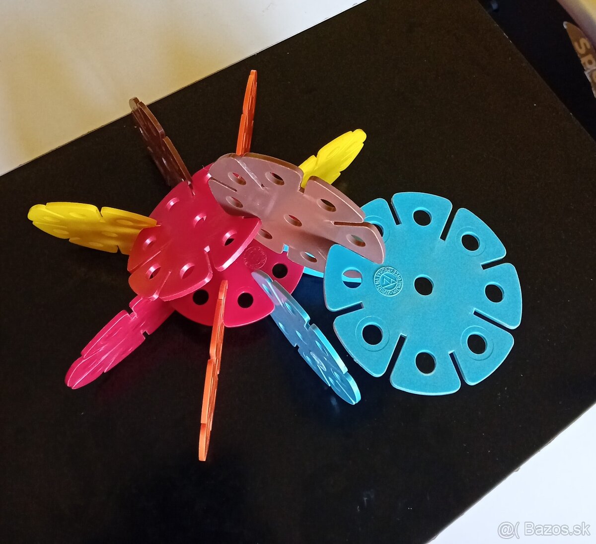 Retro hračky rôzne - 10