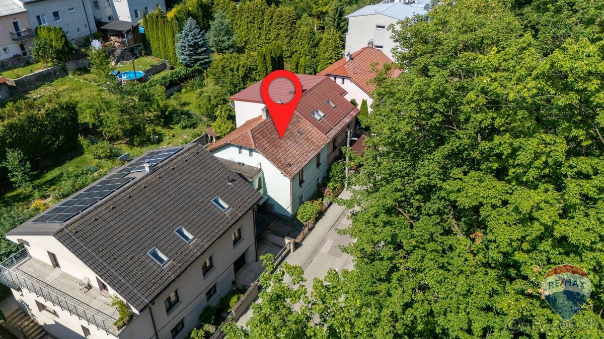 na predaj rodinný dom Trenčianske Teplice centrum pozemok 38 - 10