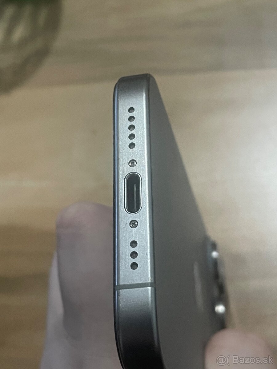 Predám Apple iphone 15 PRO 256GB Natural Titanium - 10