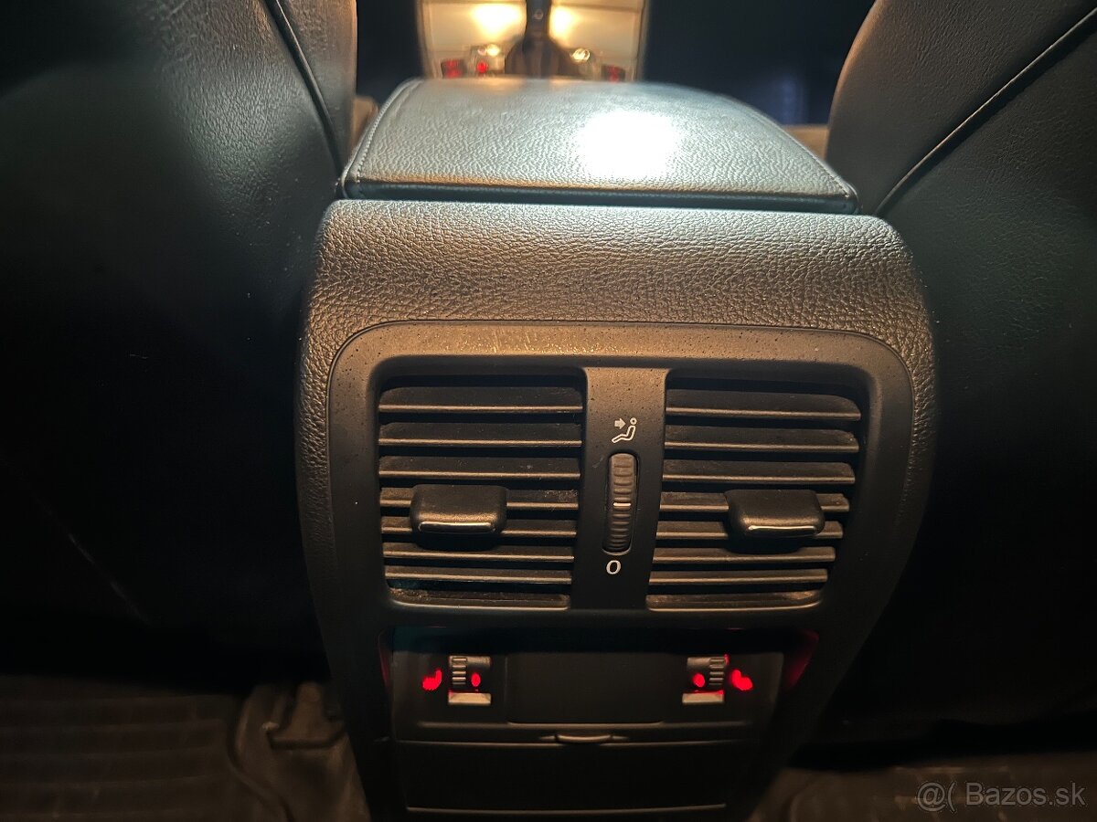 Predam VW Passat cc 3.6 220kw 1. Majiteľ - 10