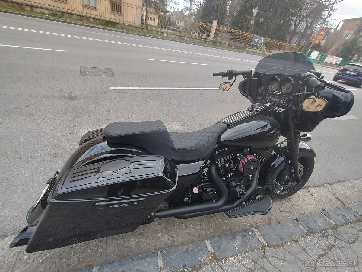 HARLEY DAVIDSON STREET GLIDE FLHX C USTOM SPECIAL - 10