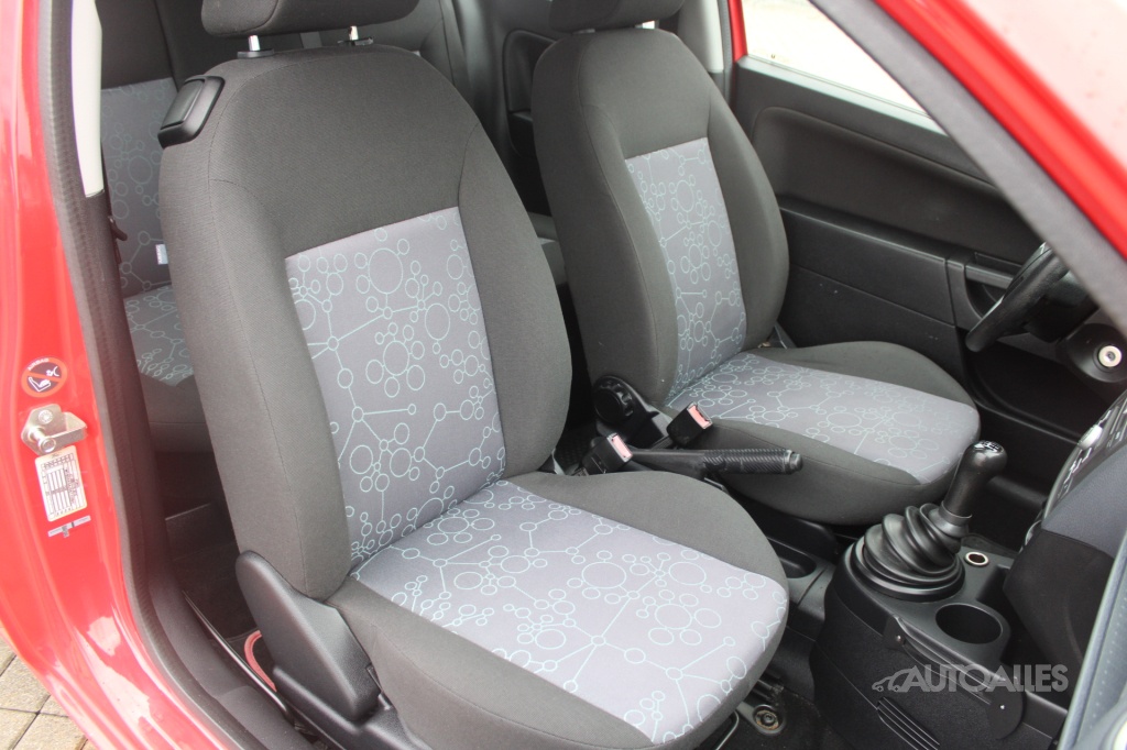 Ford Fiesta 1,3 i 51 kW - 10