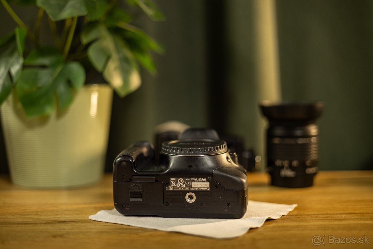 Canon 550D + 28-80mm + blesk + 64GB karta + taška (top stav) - 10