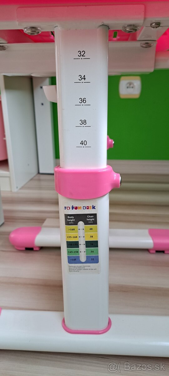 Detsky nastavitelny pisaci stol a nastavitelna stolicka - 10