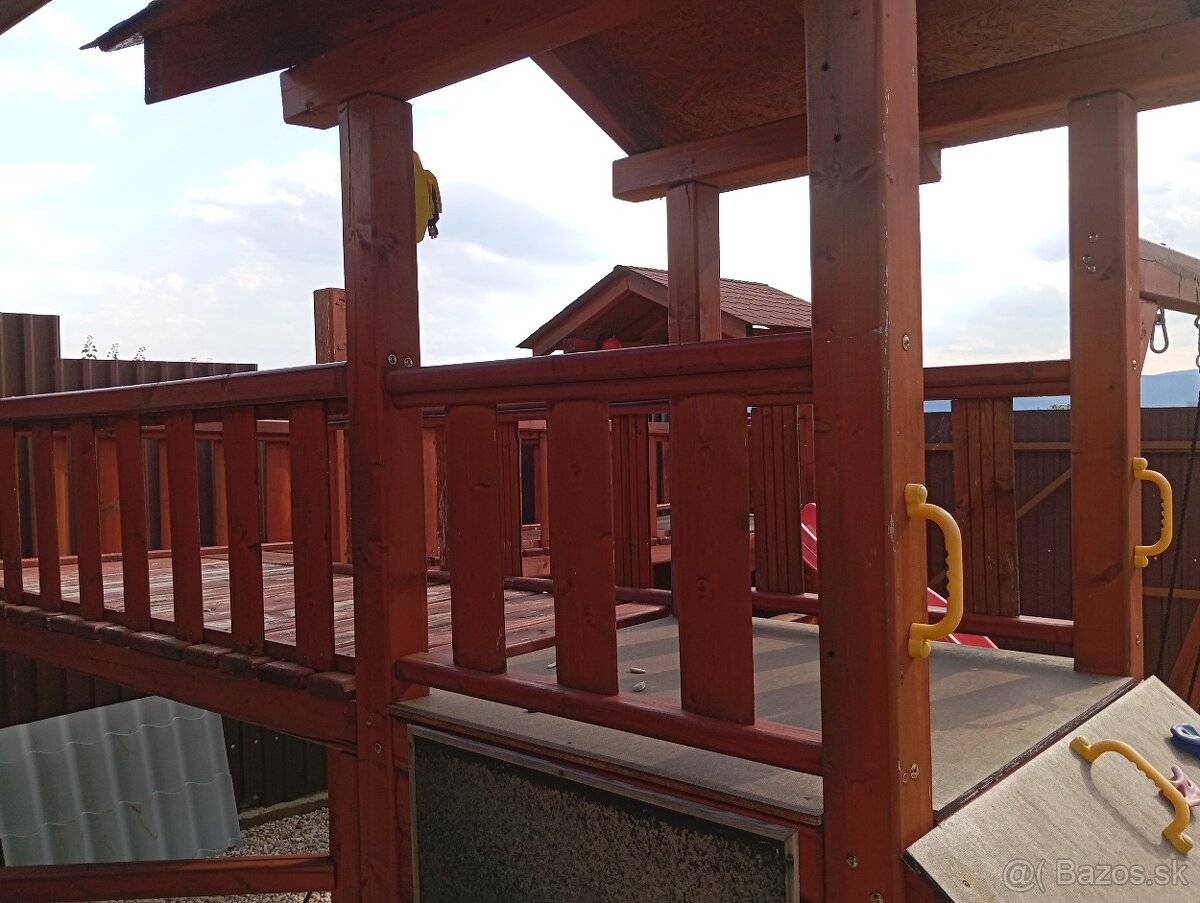 Detské ihrisko hojdačka šmýkačka detské preliezky a domčeky - 10