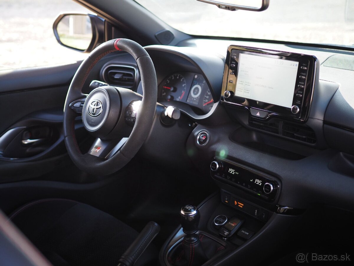 TOYOTA YARIS GR - SPORT/PERFORMANCE - 10