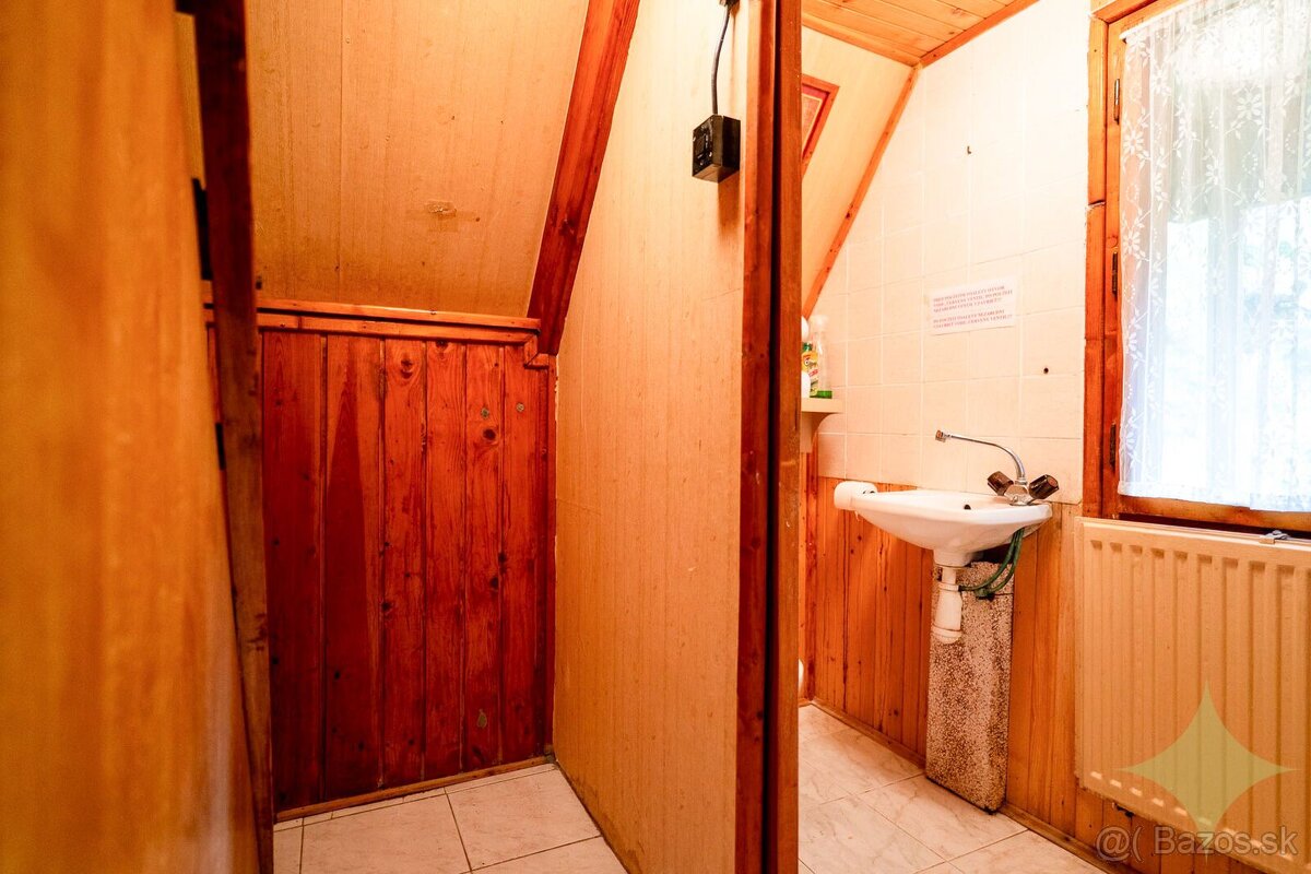 Predaj útulnej, murovanej rekreačnej chaty v tichej časti Du - 10