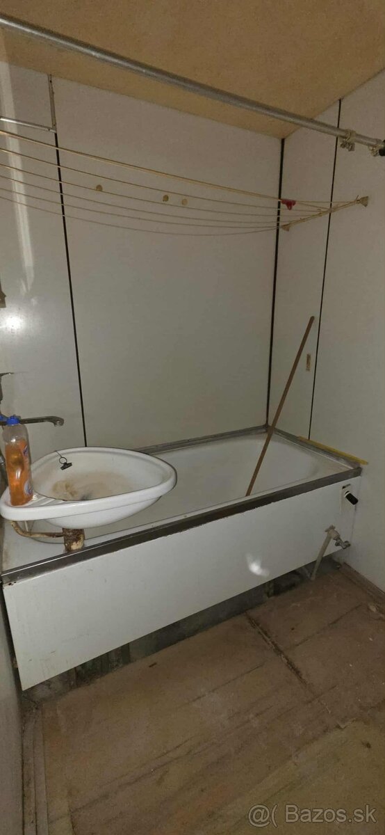 Ponúkame  na predaj 1- izbový byt na Starom Juhu - 10