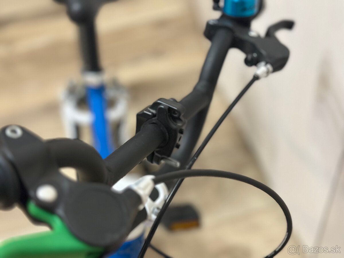 Woom 3 modrý 16 - 10