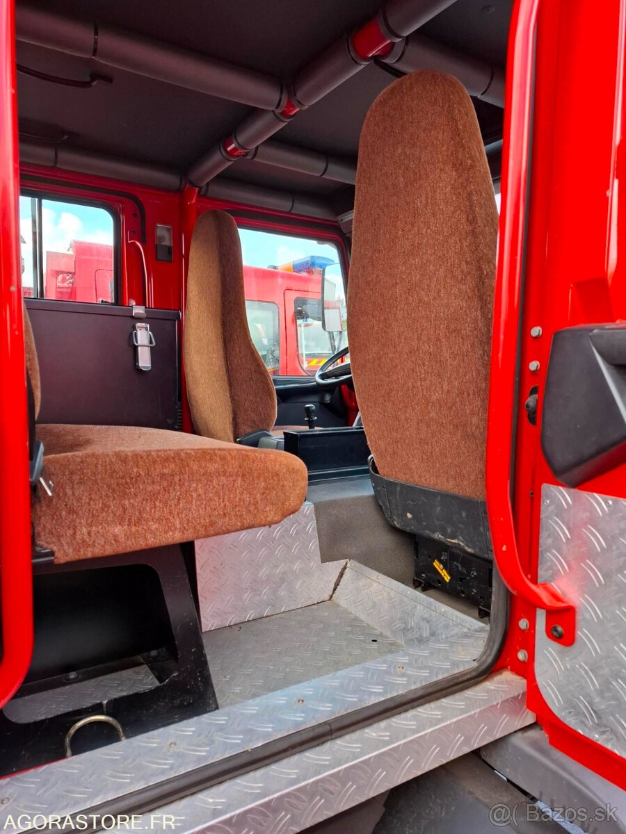 Hasičské vozidlo, Renault 4×4 CCF 2000L - 10
