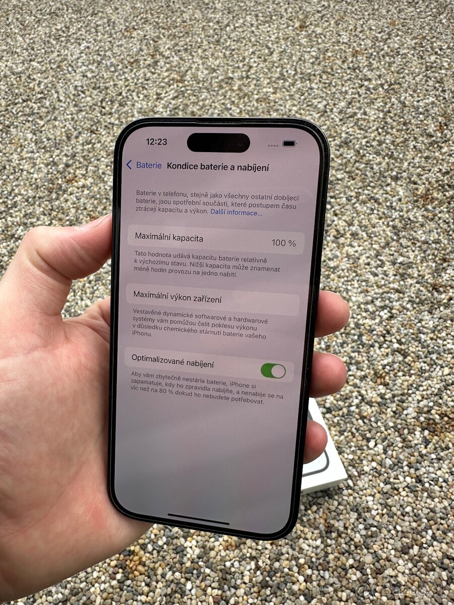 IPhone 14 Pro - baterie 100% - 10