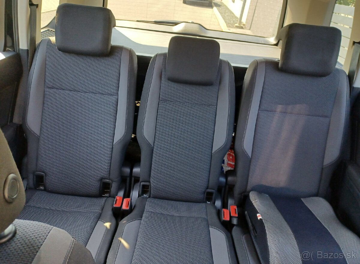 Predam VW Touran 1,6TDI 81kw - 10