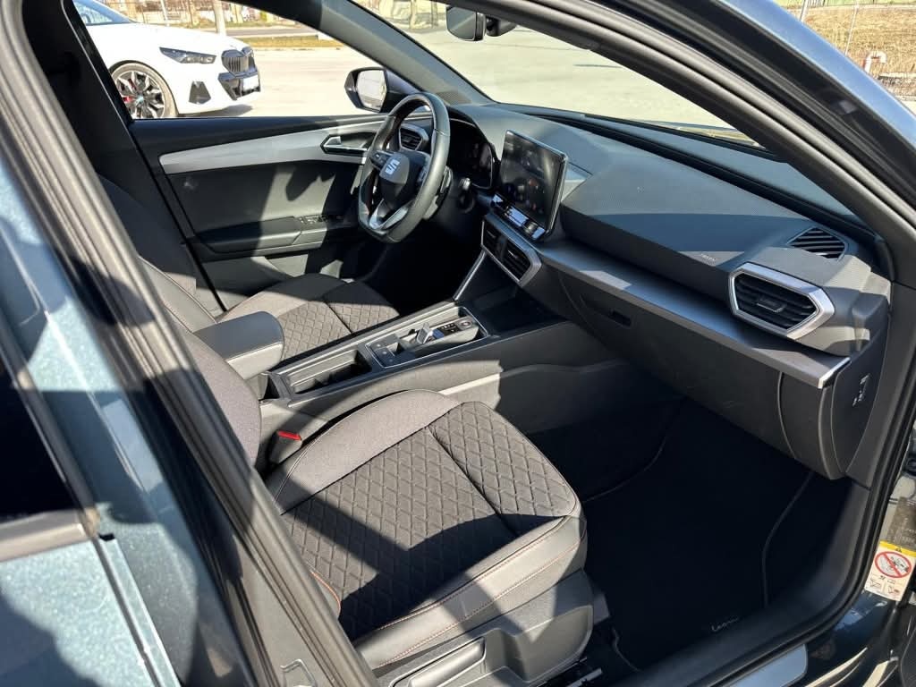 Leon 1,5 eTSI 110kW Virtual Benzín - 10