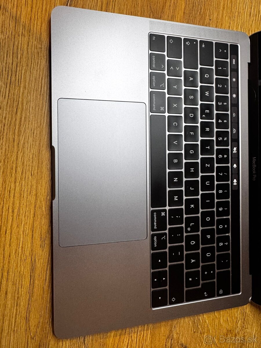 Apple MacBook Pro 13" (2019)/Core i5/8 GB RAM/256GB/TouchBa - 10