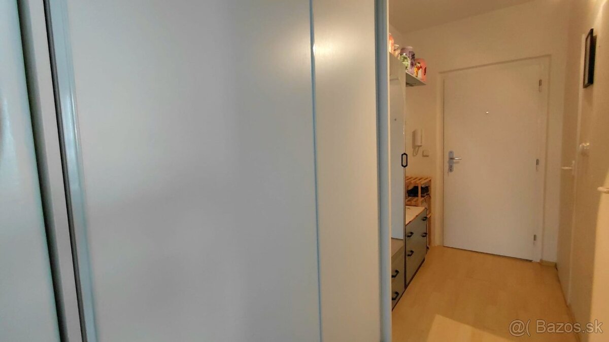 Slnečný, teplý 3 izb. byt s balkónom, A. Stodolu, Prievidza - 10