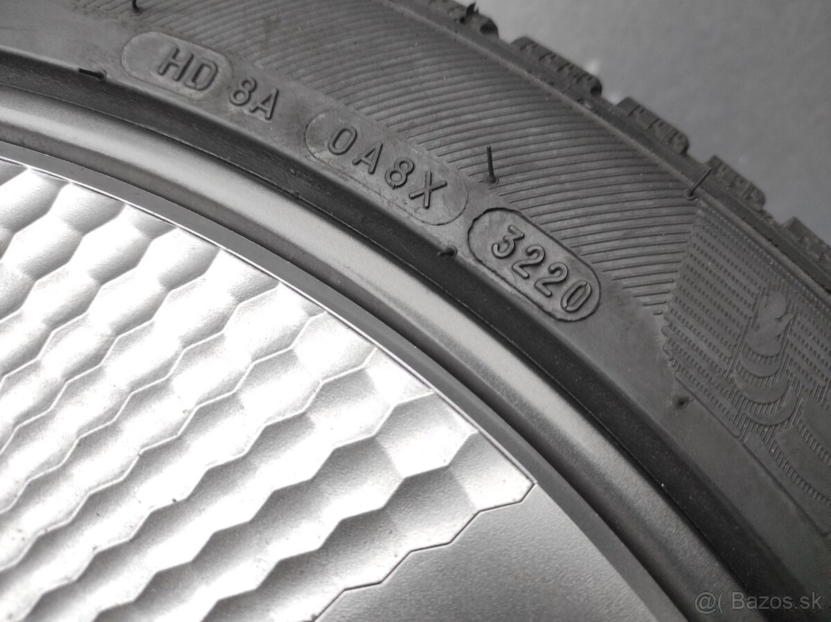 Zimná sada 17" 5x114,3 Hyundai 225/45 R17 - 10