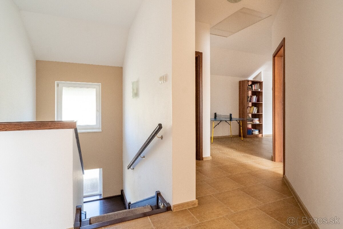 Rodinný dom v oblasti Nový Ružinov - 10