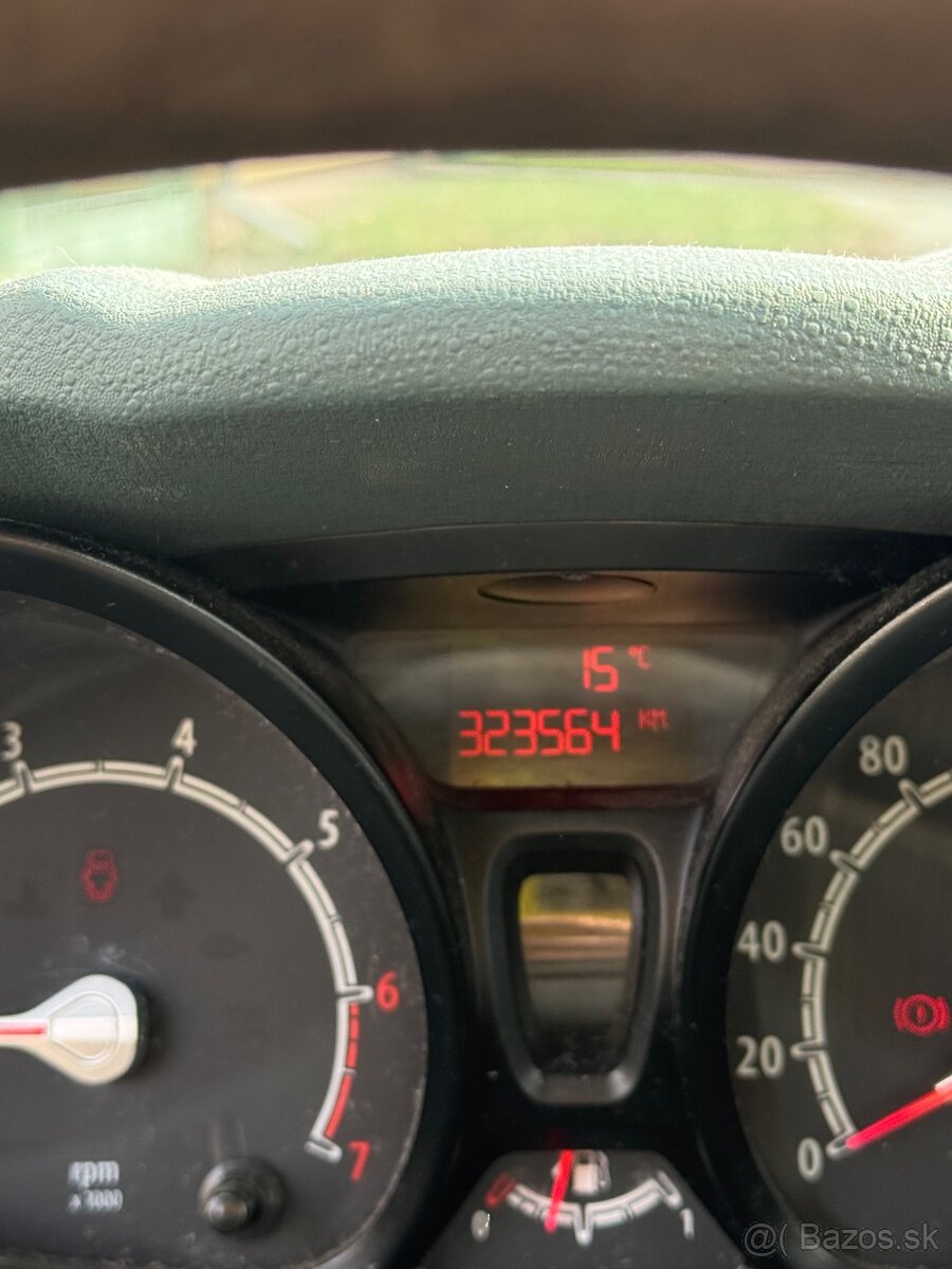 ford fiesta 1.6 - 10