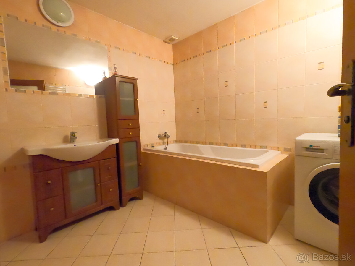 Predaj polyfunkčná budova s ubytovacím zariadením + dvoj - 10