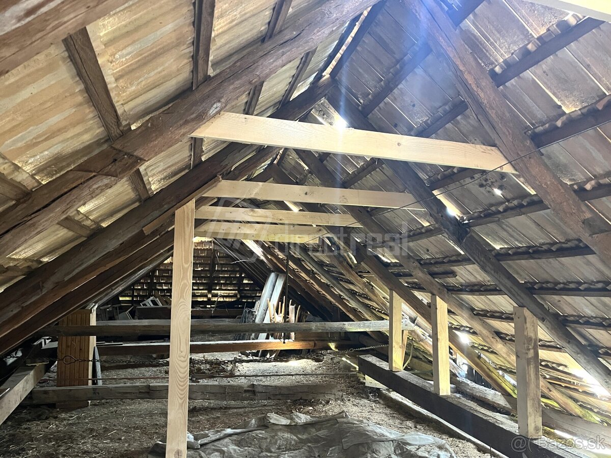 Kamenný dom s dušou – na predaj v tichej obci pri kú… - 10